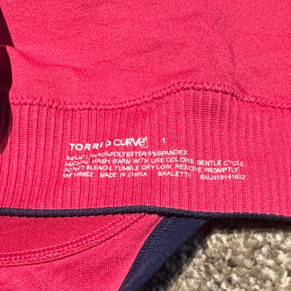 Torrid Curve Striped Pink and Navy Sports Bra - Size 1X - NWT - Picture 3 of 6